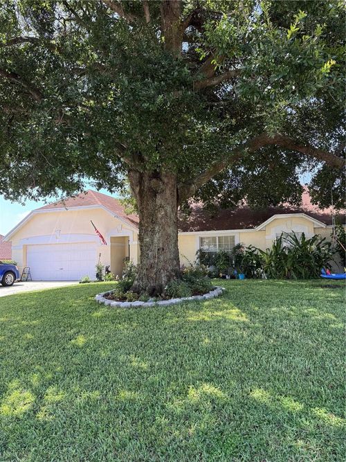 5424 Loma Vista Dr E, DAVENPORT, FL, 33896-5006 | Card Image