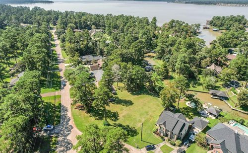 2034 White Feather Trl, Crosby, TX, 77532-3275 | Card Image