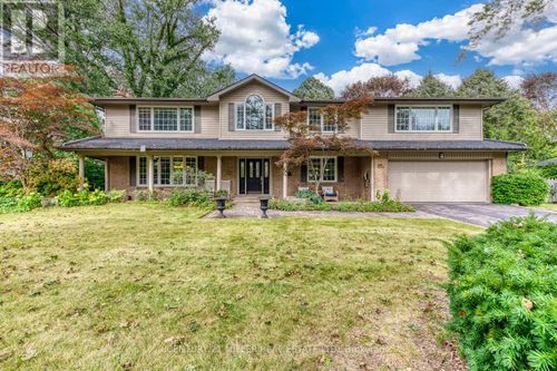 1319 Hillhurst Rd, Oakville, ON, L6J1X6 | Card Image