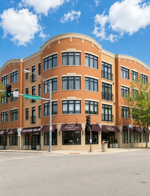 304-106 S Ridgeland Ave, Oak Park, IL, 60302-4616 | Card Image