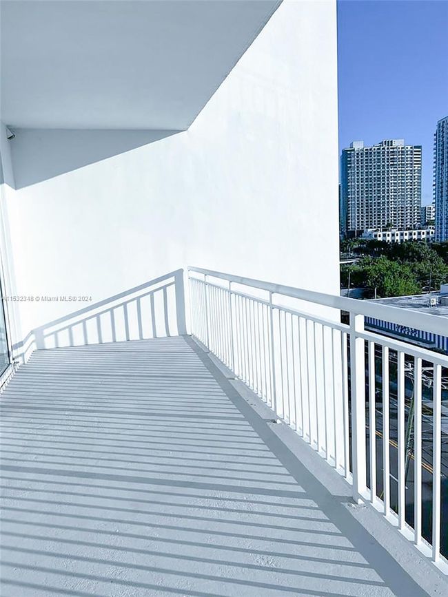 APT-601 - 2700 N Miami Ave, Condo with 1 bedrooms, 2 bathrooms and null parking in Miami FL | Image 9