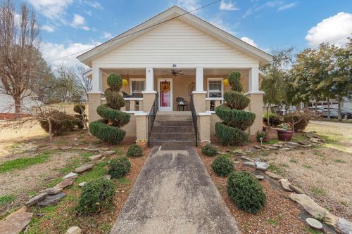 237 E Main St, Bradford, TN, 38316-8652 | Card Image