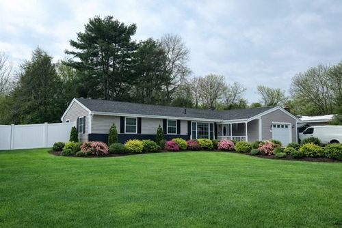 25 Richard Rd, Hudson, MA, 01749-1009 | Card Image