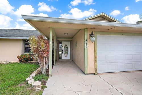 489 Se Evergreen Ter, Port St. Lucie, FL, 34983-3254 | Card Image