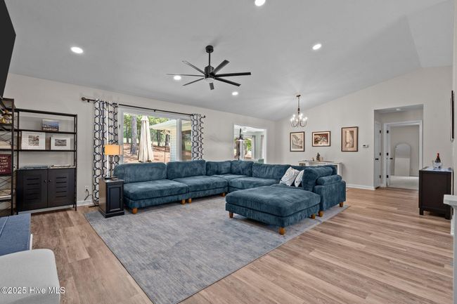 180 Lancashire Ln, House other with 3 bedrooms, 2 bathrooms and 4 parking in West End NC | Image 13