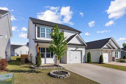 416 Sturgeon St, Smithfield, NC, 27577-5639 | Card Image
