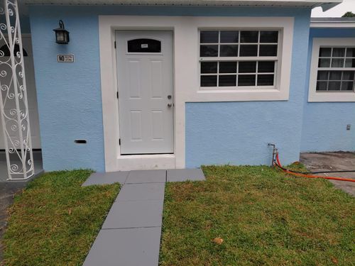 b-785 Balfrey Dr S, West Palm Beach, FL, 33413-1218 | Card Image