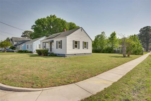 343 Darby Ave, Hampton, VA, 23663-1305 | Card Image