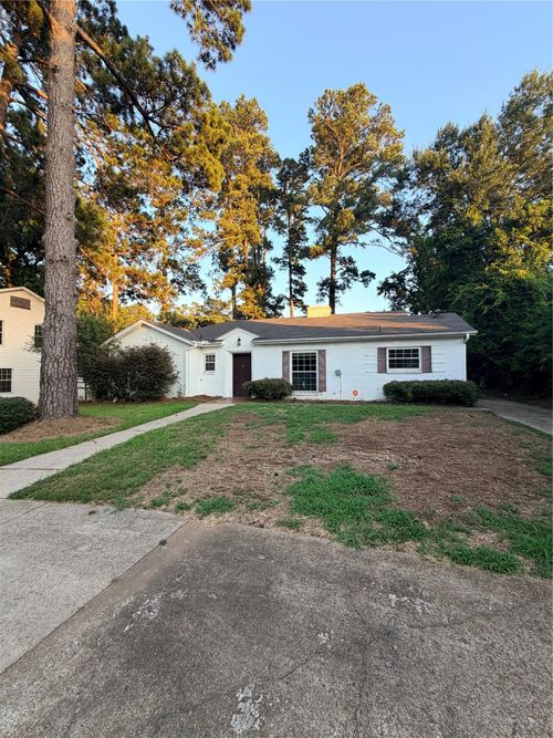 705 Pierremont Rd, Shreveport, LA, 71106-2211 | Card Image