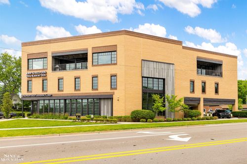 804 E Main Street Aly, Rochester, MI, 48307 | Card Image