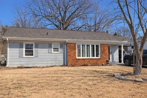 2239 Greenbriar Dr, Henderson, KY, 42420-3834 | Card Image