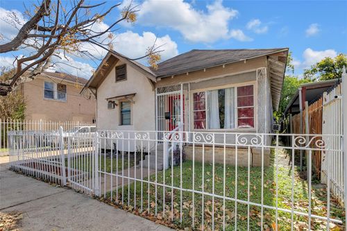 5140 Pease St, Houston, TX, 77023-2036 | Card Image