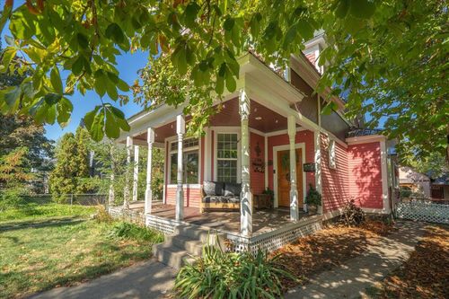 1104 W Maxwell Ave, Spokane, WA, 99201-2617 | Card Image