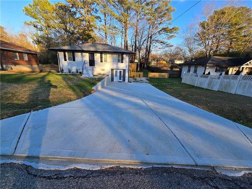 369 Virginia Pl Se, Marietta, GA, 30067-7643 | Card Image