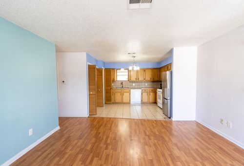 rear-4605 Avenue P, Galveston, TX, 77551-4945 | Card Image