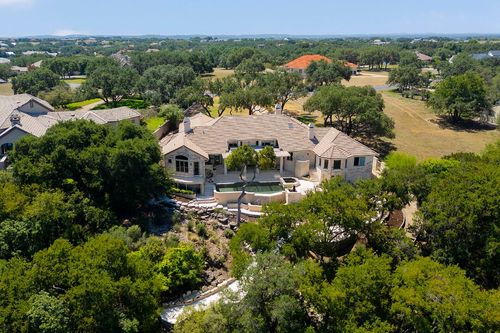 26302 Countryside Dr, Spicewood, TX, 78669-1368 | Card Image
