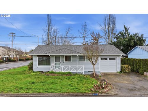 1390 Astor Way, Woodburn, OR, 97071-2629 | Card Image