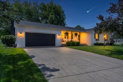 213 Emerald Ln, Washington Court House, OH, 43160-1710 | Card Image