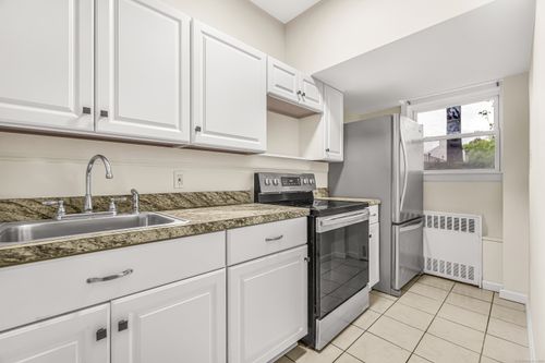 gc-80 Cartright St, Bridgeport, CT, 06604-2048 | Card Image