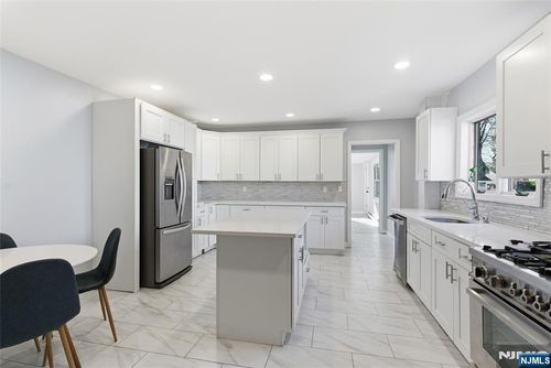 336 W Palisade Ave, Englewood, NJ, 07631-2100 | Card Image