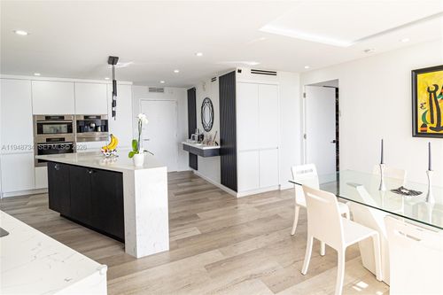 apt-619-3180 S Ocean Dr, Hallandale Beach, FL, 33009-7249 | Card Image