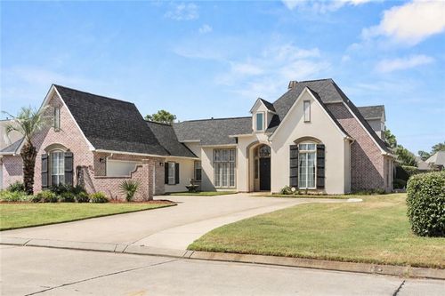 421 E Honors Point Ct, Slidell, LA, 70458-5782 | Card Image