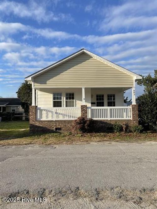 883 N Cool Ave, New Bern, NC, 28560-4034 | Card Image