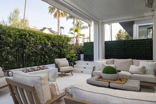 419 Goldenrod Ave, Corona del Mar, CA, 92625-2913 | Card Image