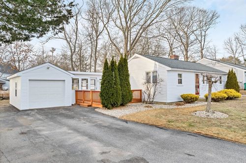 32 Shirley Ter, Hampton, NH, 03842-2365 | Card Image