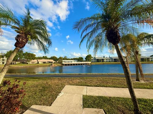 apt-g1-1010 Green Pine Blvd, West Palm Beach, FL, 33409-7022 | Card Image