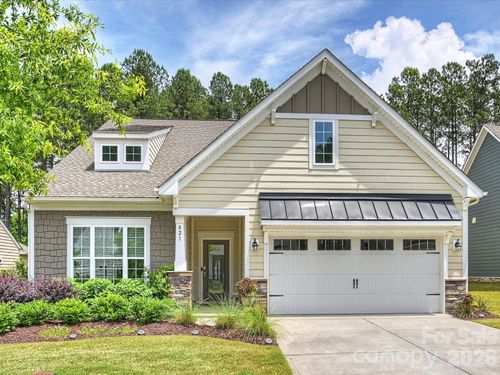 821 Botticelli Ct, Mount Holly, NC, 28120-9361 | Card Image