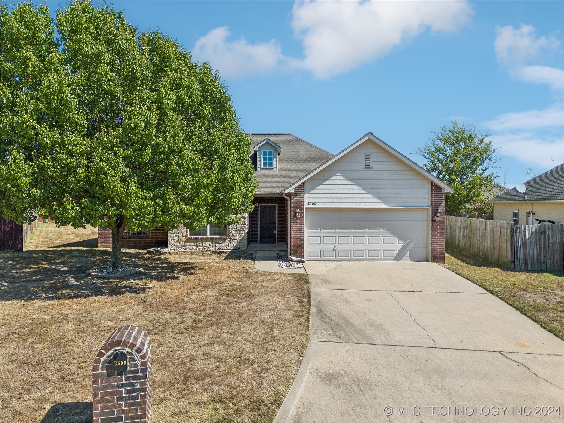 2606 Sw Wolf Run Drive, For Sale in Claremore Zoocasa
