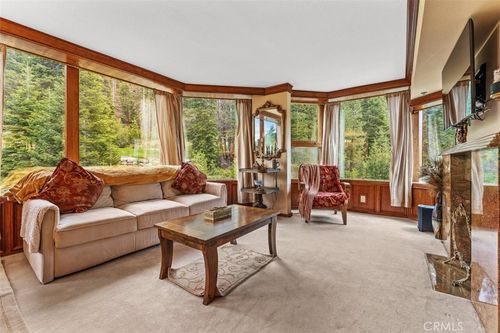 400 Squaw Creek Rd, Olympic Valley, CA, 96146-9778 | Card Image
