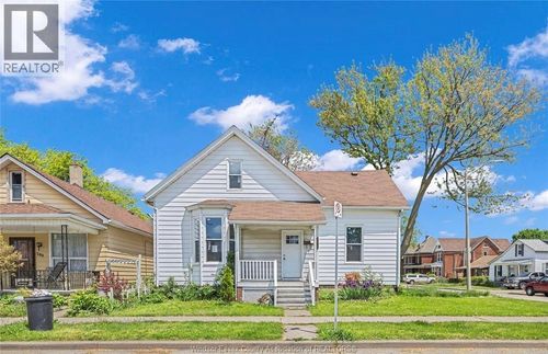 294 Louis Ave, Windsor, ON, N9A1W2 | Card Image