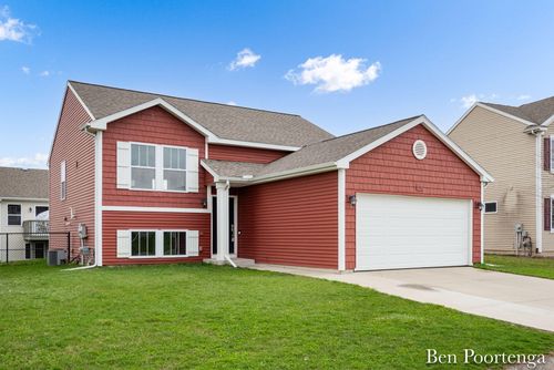 11611 Kodiak Ct Se, Alto, MI, 49302-9082 | Card Image