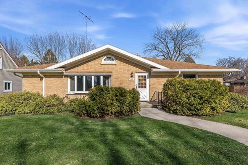 609 Greenfield Avenue, Beaver Dam, WI, 53916 | Card Image