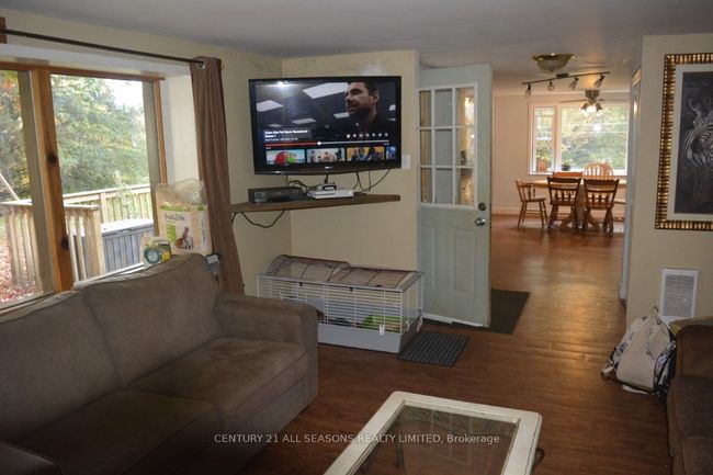 1081 Papineau Lake Rd, House other with 3 bedrooms, 1 bathrooms and 6 parking in Maple Leaf ON | Image 9
