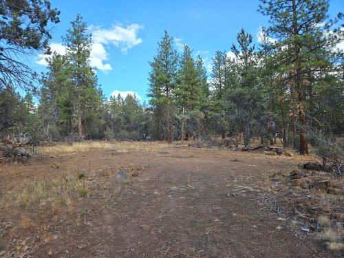 27-0 Chicken Hawk Dr, Bonanza, OR, 97623 | Card Image