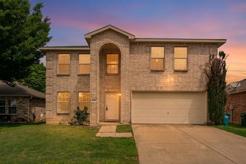 5718 Green Ivy Rd, Denton, TX, 76210-0525 | Card Image