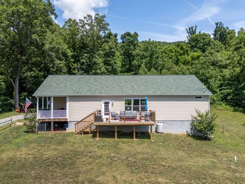 68 Paradise Ln, Troutville, VA, 24175-6163 | Card Image