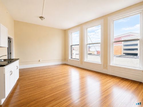 2e-105 Bank Street, Waterbury, CT, 06702 | Card Image