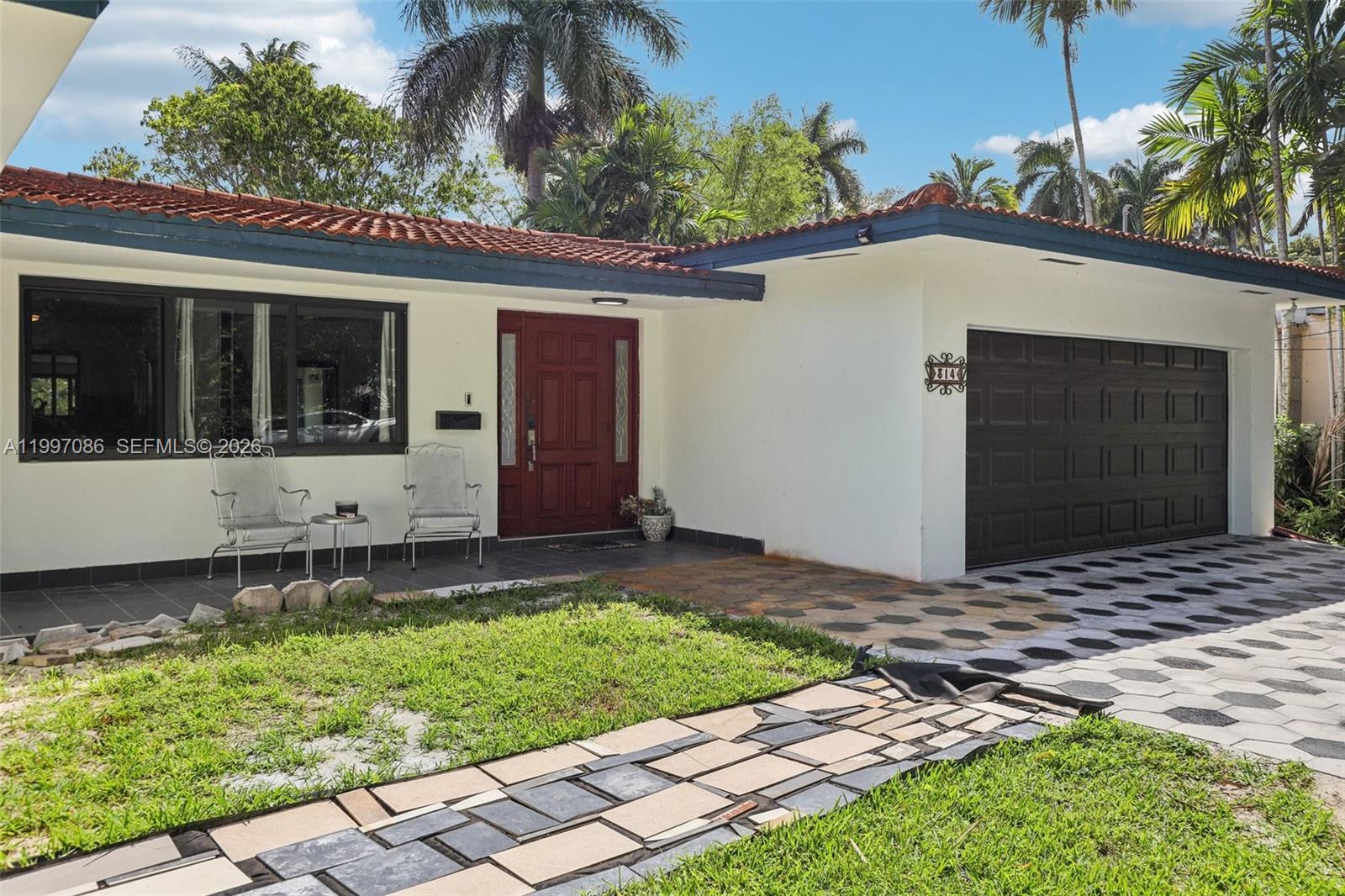 Residential in El Portal 4