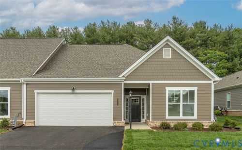 8712 Hope Farm Ln, Mechanicsville, VA, 23111-3376 | Card Image