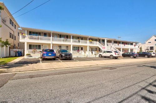 130 N Adams Ave, MARGATE CITY, NJ, 08402-1099 | Card Image