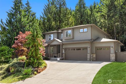 7817 Ledge Stone Loop Ne, Bainbridge Island, WA, 98110-2659 | Card Image
