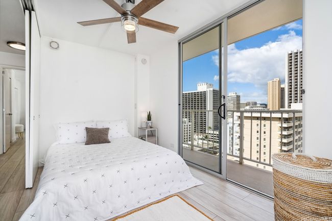 APT-1702 - 2575 Kuhio Ave, Condo with 2 bedrooms, 2 bathrooms and 1 parking in Honolulu HI | Image 10