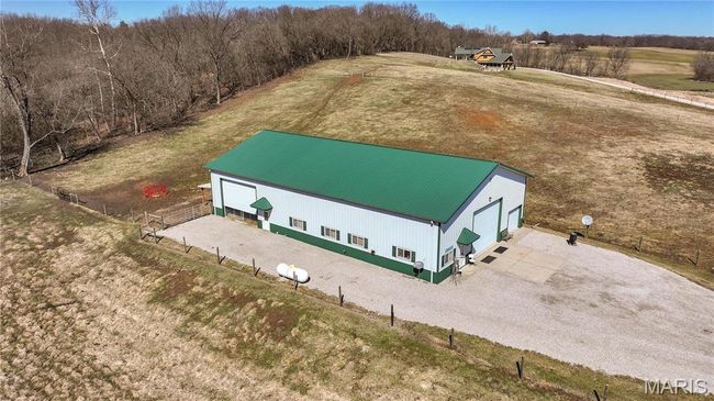 2445 Seiler Rd, House other with 3 bedrooms, 5 bathrooms and 2 parking in Alton IL | Image 12