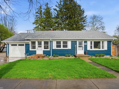 74220 1st St, Armada, MI, 48005-3300 | Card Image