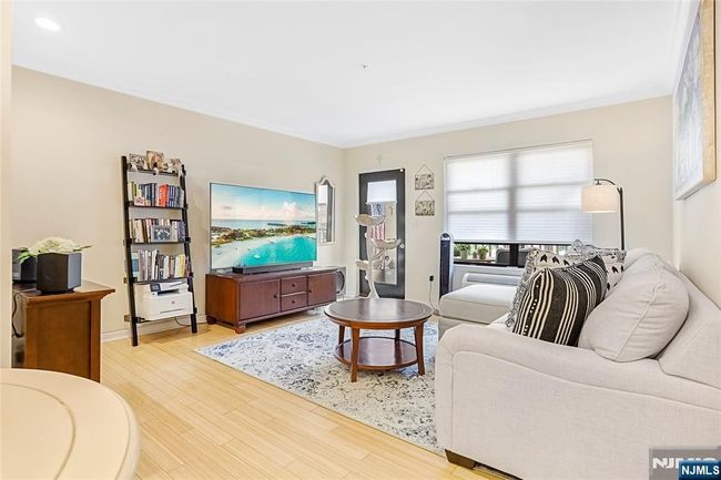 8915 Bergenwood Ave, Condo with 1 bedrooms, 1 bathrooms and null parking in North Bergen NJ | Image 5