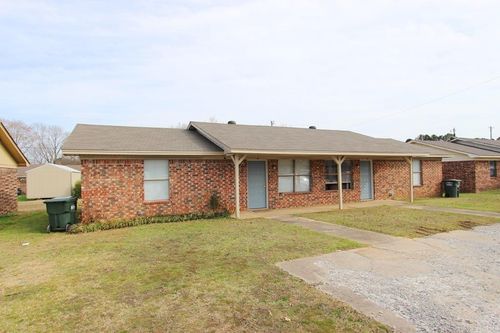 6A-6B Bradley Circle, Conway, AR, 72032 | Card Image